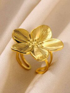 Statement Flower Ring